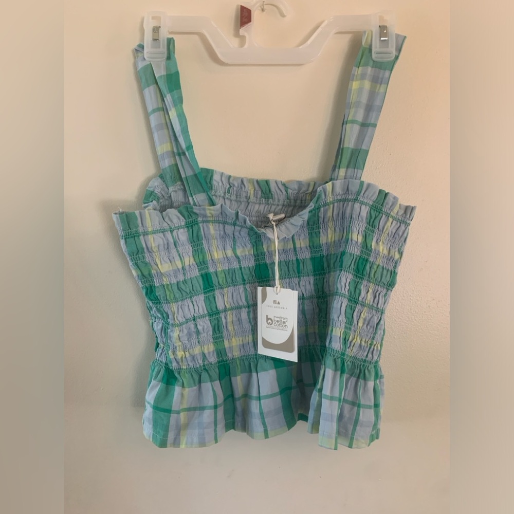 NWT Free Assembly ladies tank top.